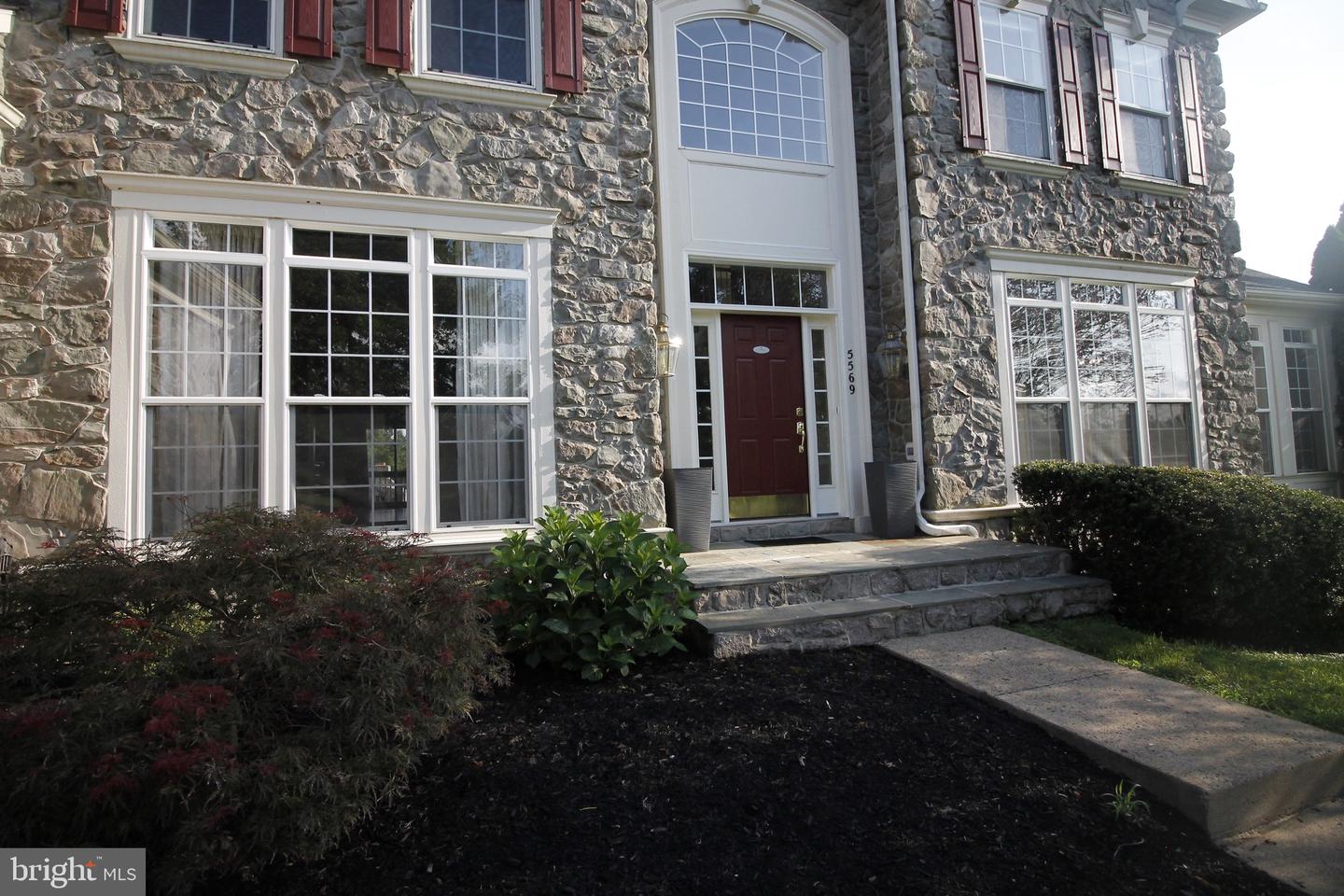 5569 JAMISONS FARM DR, WARRENTON, Virginia 20187, 6 Bedrooms Bedrooms, ,4 BathroomsBathrooms,Residential,For sale,5569 JAMISONS FARM DR,VAFQ2017420 MLS # VAFQ2017420