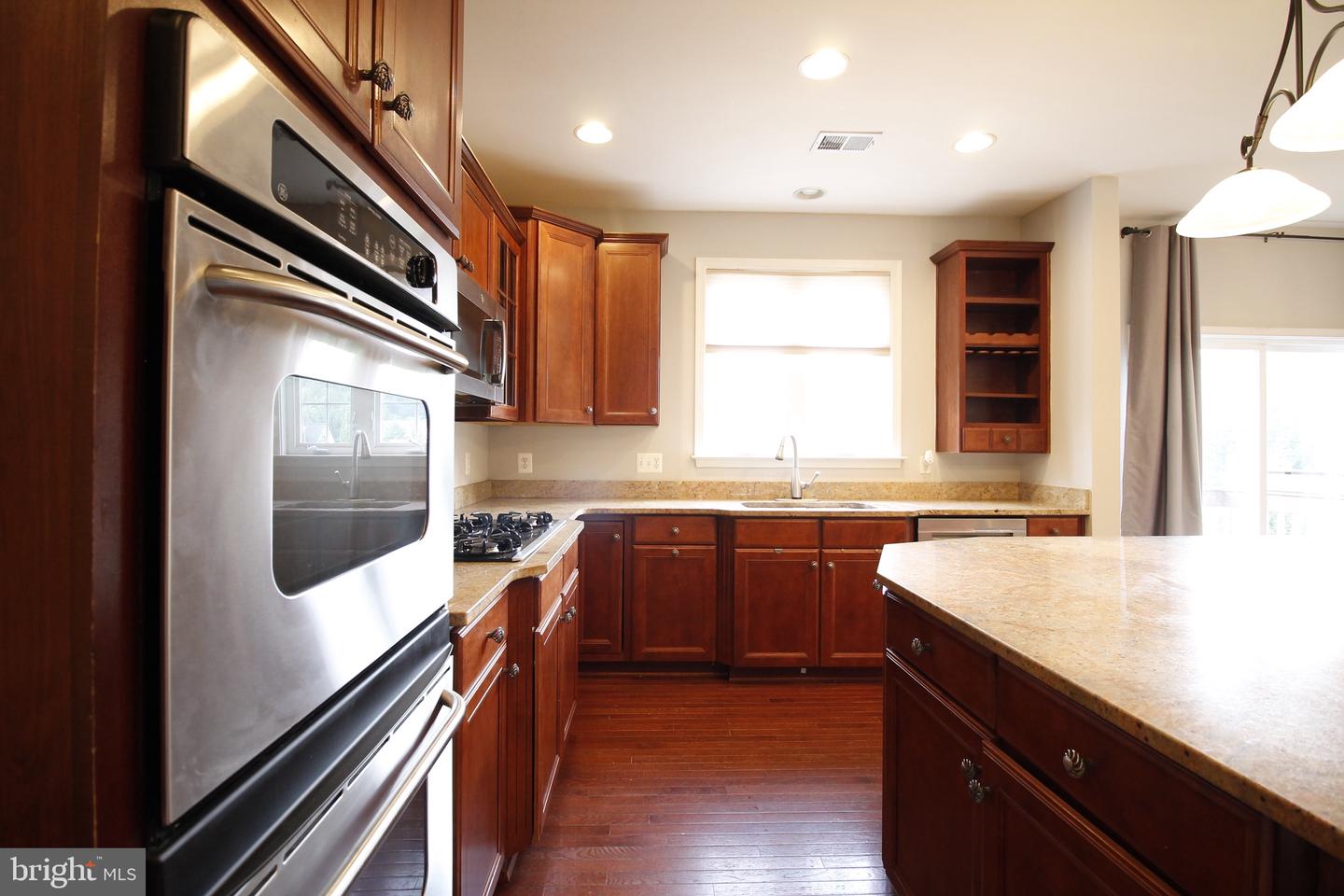 5569 JAMISONS FARM DR, WARRENTON, Virginia 20187, 6 Bedrooms Bedrooms, ,4 BathroomsBathrooms,Residential,For sale,5569 JAMISONS FARM DR,VAFQ2017420 MLS # VAFQ2017420