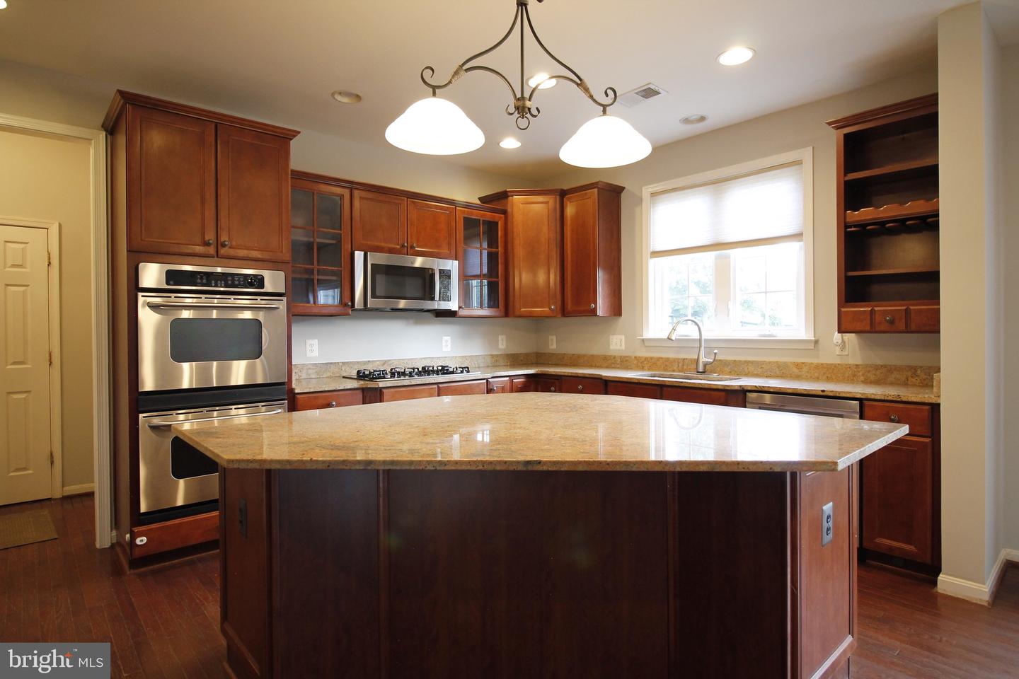 5569 JAMISONS FARM DR, WARRENTON, Virginia 20187, 6 Bedrooms Bedrooms, ,4 BathroomsBathrooms,Residential,For sale,5569 JAMISONS FARM DR,VAFQ2017420 MLS # VAFQ2017420
