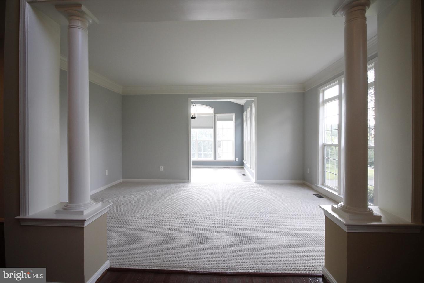 5569 JAMISONS FARM DR, WARRENTON, Virginia 20187, 6 Bedrooms Bedrooms, ,4 BathroomsBathrooms,Residential,For sale,5569 JAMISONS FARM DR,VAFQ2017420 MLS # VAFQ2017420