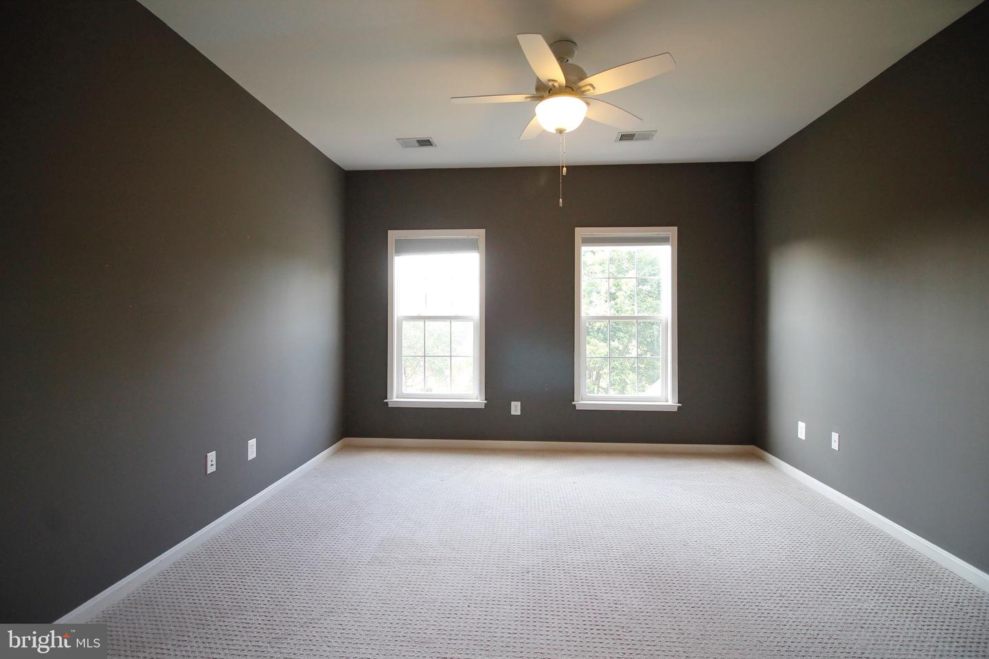 5569 JAMISONS FARM DR, WARRENTON, Virginia 20187, 6 Bedrooms Bedrooms, ,4 BathroomsBathrooms,Residential,For sale,5569 JAMISONS FARM DR,VAFQ2017420 MLS # VAFQ2017420