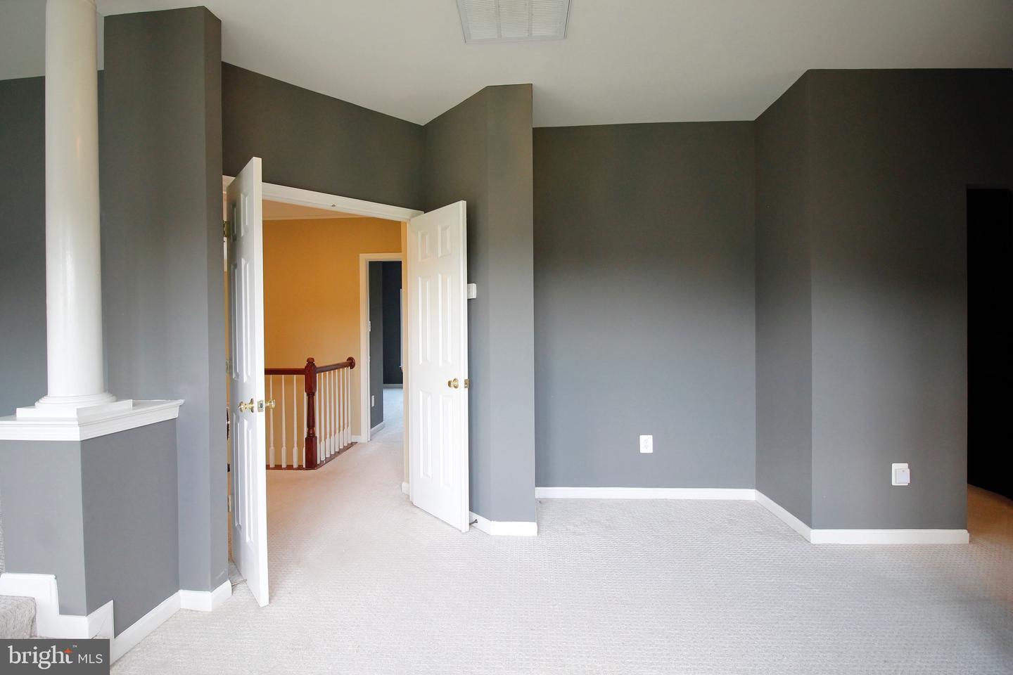 5569 JAMISONS FARM DR, WARRENTON, Virginia 20187, 6 Bedrooms Bedrooms, ,4 BathroomsBathrooms,Residential,For sale,5569 JAMISONS FARM DR,VAFQ2017420 MLS # VAFQ2017420