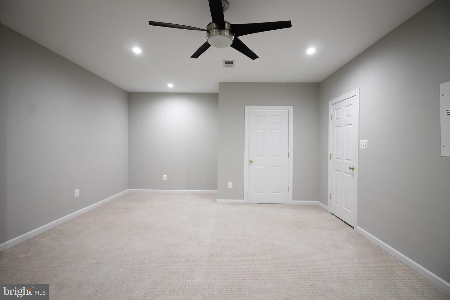 5569 JAMISONS FARM DR, WARRENTON, Virginia 20187, 6 Bedrooms Bedrooms, ,4 BathroomsBathrooms,Residential,For sale,5569 JAMISONS FARM DR,VAFQ2017420 MLS # VAFQ2017420