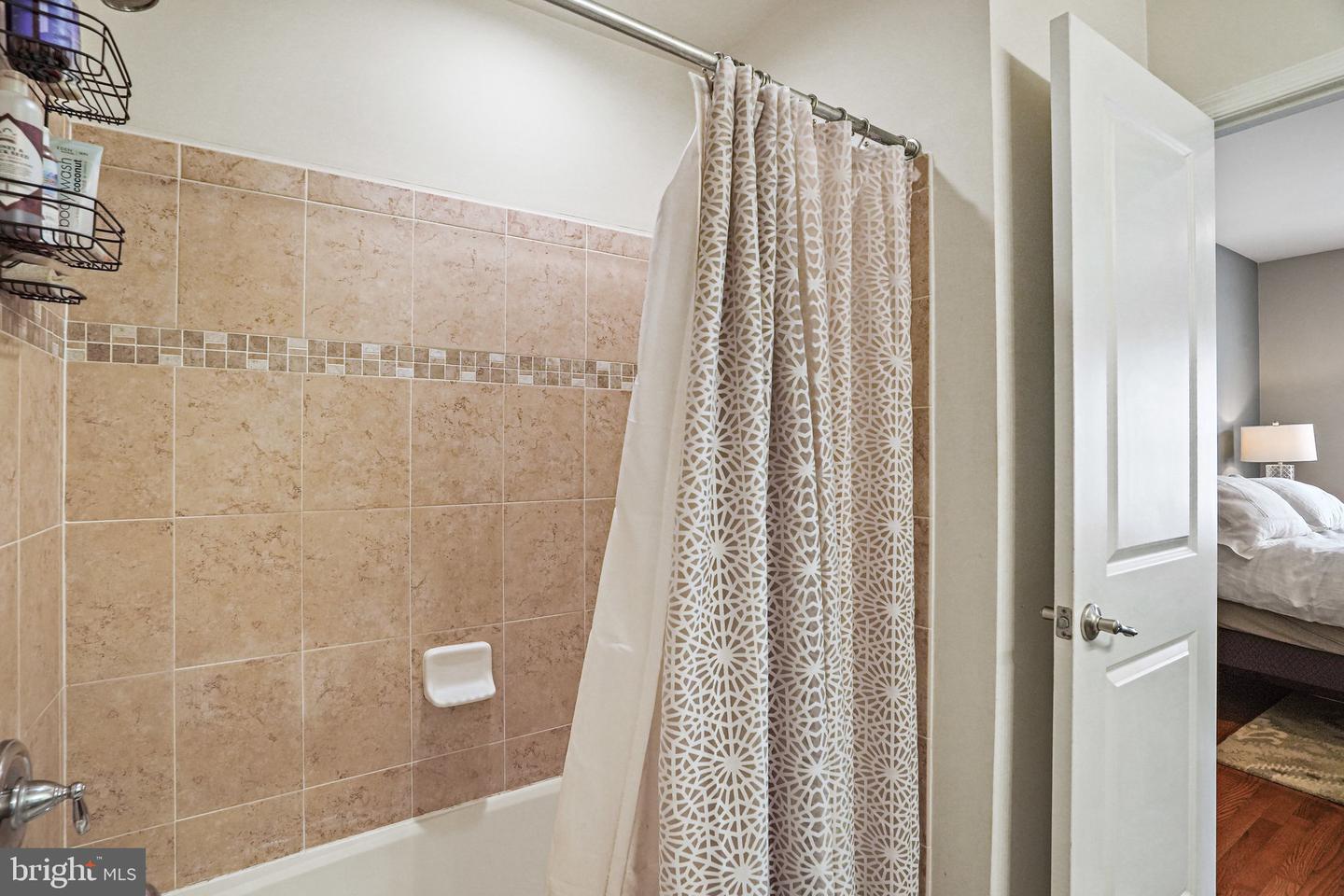 3825 COMMODORE JOSHUA BARNEY DR NE, WASHINGTON, District Of Columbia 20018, 2 Bedrooms Bedrooms, ,2 BathroomsBathrooms,Residential,For sale,3825 COMMODORE JOSHUA BARNEY DR NE,DCDC2210068 MLS # DCDC2210068