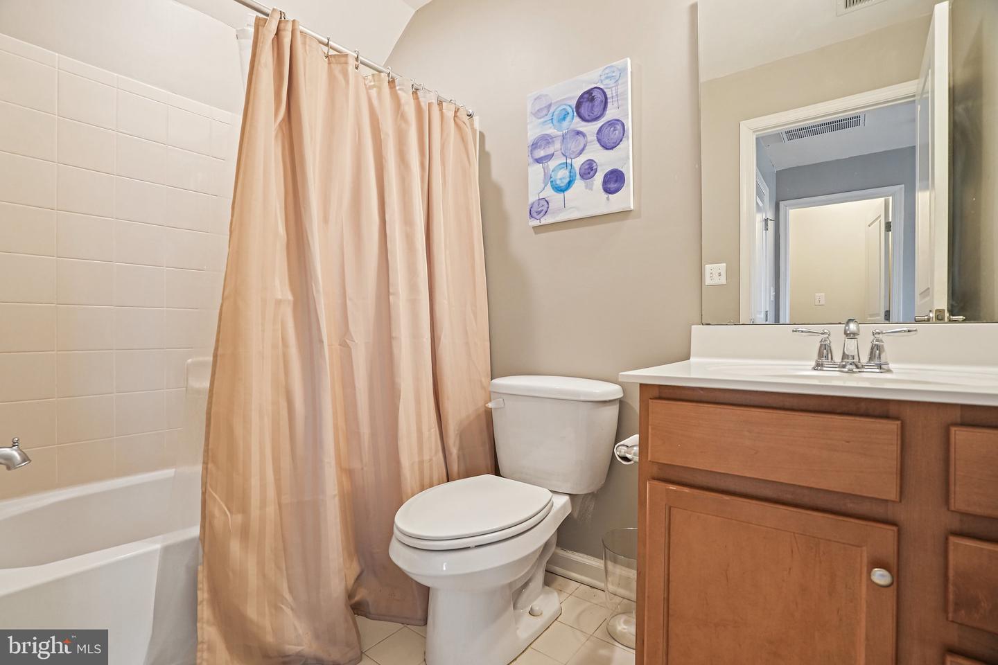 3825 COMMODORE JOSHUA BARNEY DR NE, WASHINGTON, District Of Columbia 20018, 2 Bedrooms Bedrooms, ,2 BathroomsBathrooms,Residential,For sale,3825 COMMODORE JOSHUA BARNEY DR NE,DCDC2210068 MLS # DCDC2210068