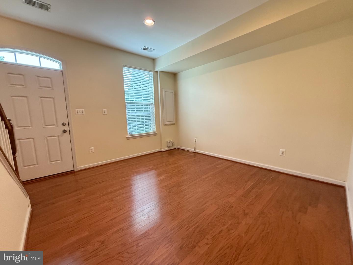 3825 COMMODORE JOSHUA BARNEY DR NE, WASHINGTON, District Of Columbia 20018, 2 Bedrooms Bedrooms, ,2 BathroomsBathrooms,Residential,For sale,3825 COMMODORE JOSHUA BARNEY DR NE,DCDC2210068 MLS # DCDC2210068