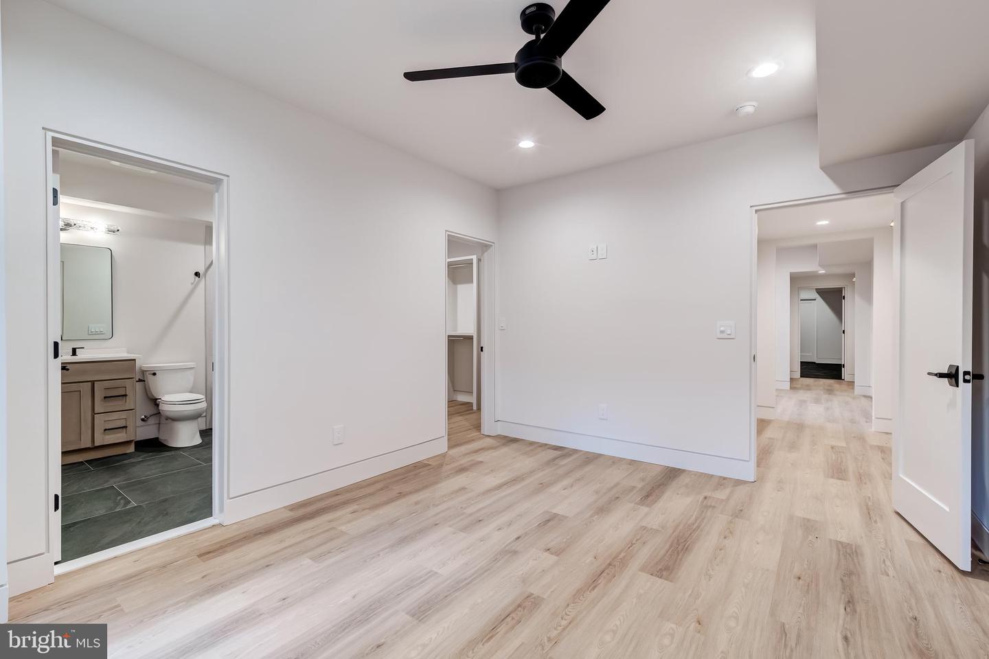 8539 APONI RD, VIENNA, Virginia 22180, 6 Bedrooms Bedrooms, ,6 BathroomsBathrooms,Residential,For sale,8539 APONI RD,VAFX2255176 MLS # VAFX2255176