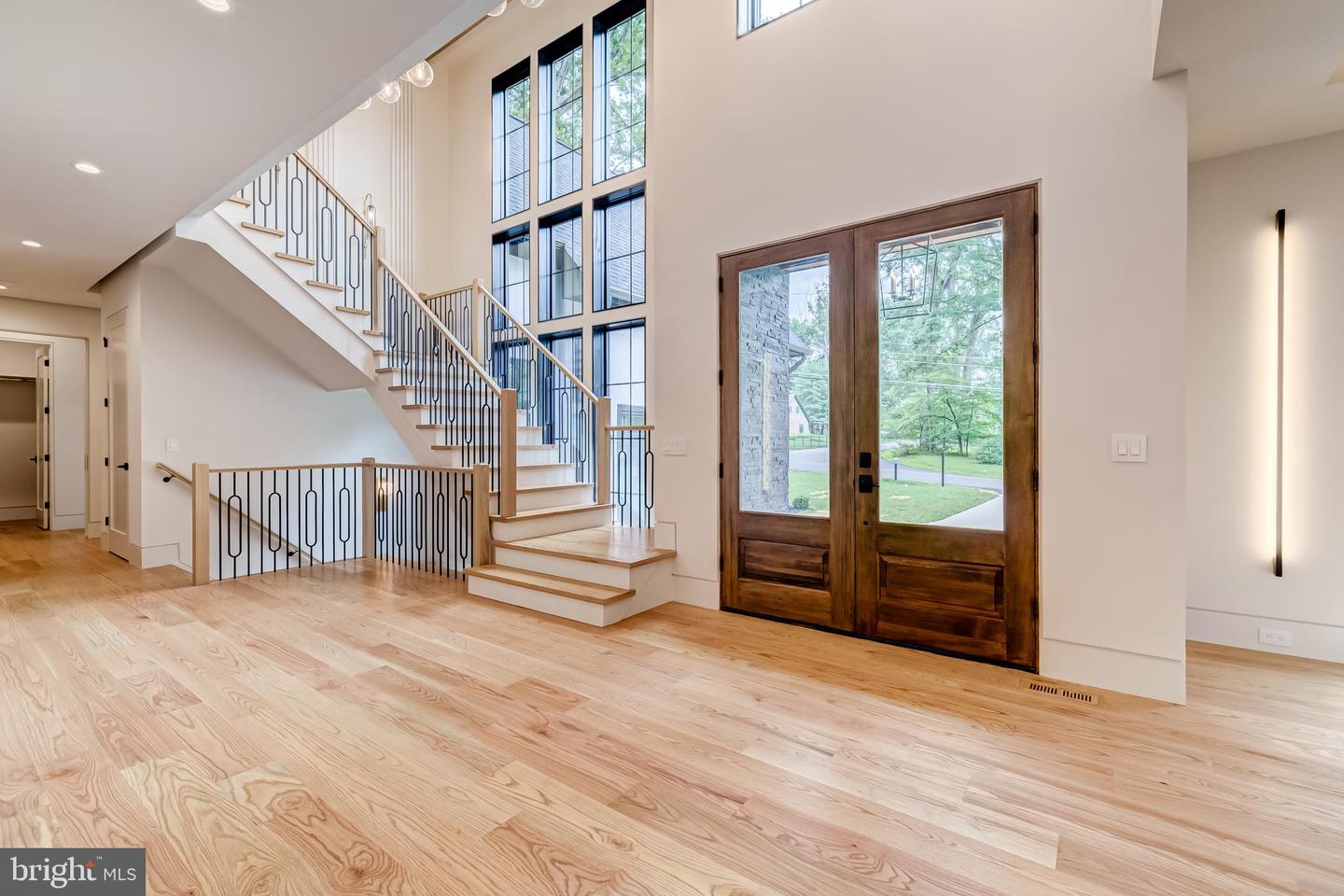8539 APONI RD, VIENNA, Virginia 22180, 6 Bedrooms Bedrooms, ,6 BathroomsBathrooms,Residential,For sale,8539 APONI RD,VAFX2255176 MLS # VAFX2255176