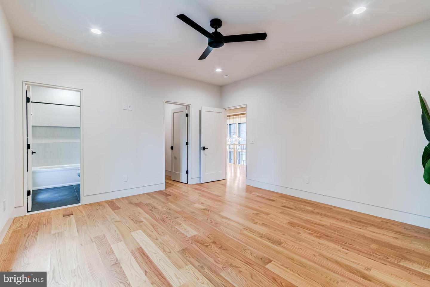 8539 APONI RD, VIENNA, Virginia 22180, 6 Bedrooms Bedrooms, ,6 BathroomsBathrooms,Residential,For sale,8539 APONI RD,VAFX2255176 MLS # VAFX2255176