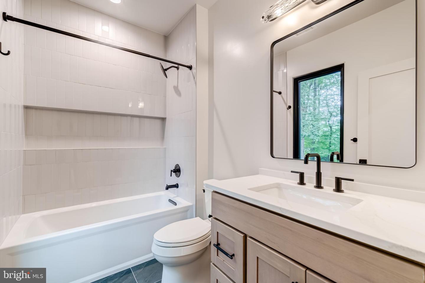 8539 APONI RD, VIENNA, Virginia 22180, 6 Bedrooms Bedrooms, ,6 BathroomsBathrooms,Residential,For sale,8539 APONI RD,VAFX2255176 MLS # VAFX2255176