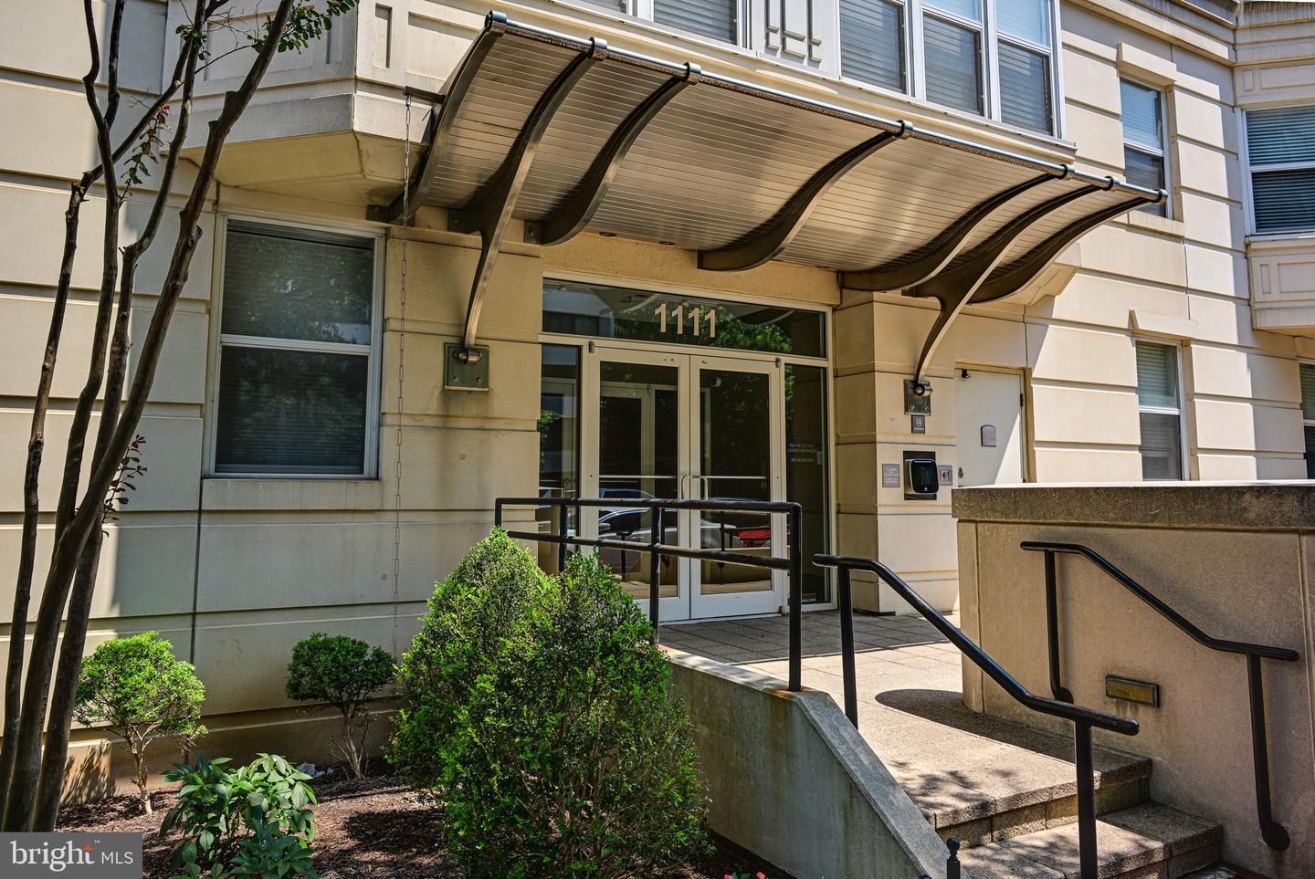 1111 11TH ST NW #304, WASHINGTON, District Of Columbia 20001, 1 Bedroom Bedrooms, ,1 BathroomBathrooms,Residential,For sale,1111 11TH ST NW #304,DCDC2210112 MLS # DCDC2210112
