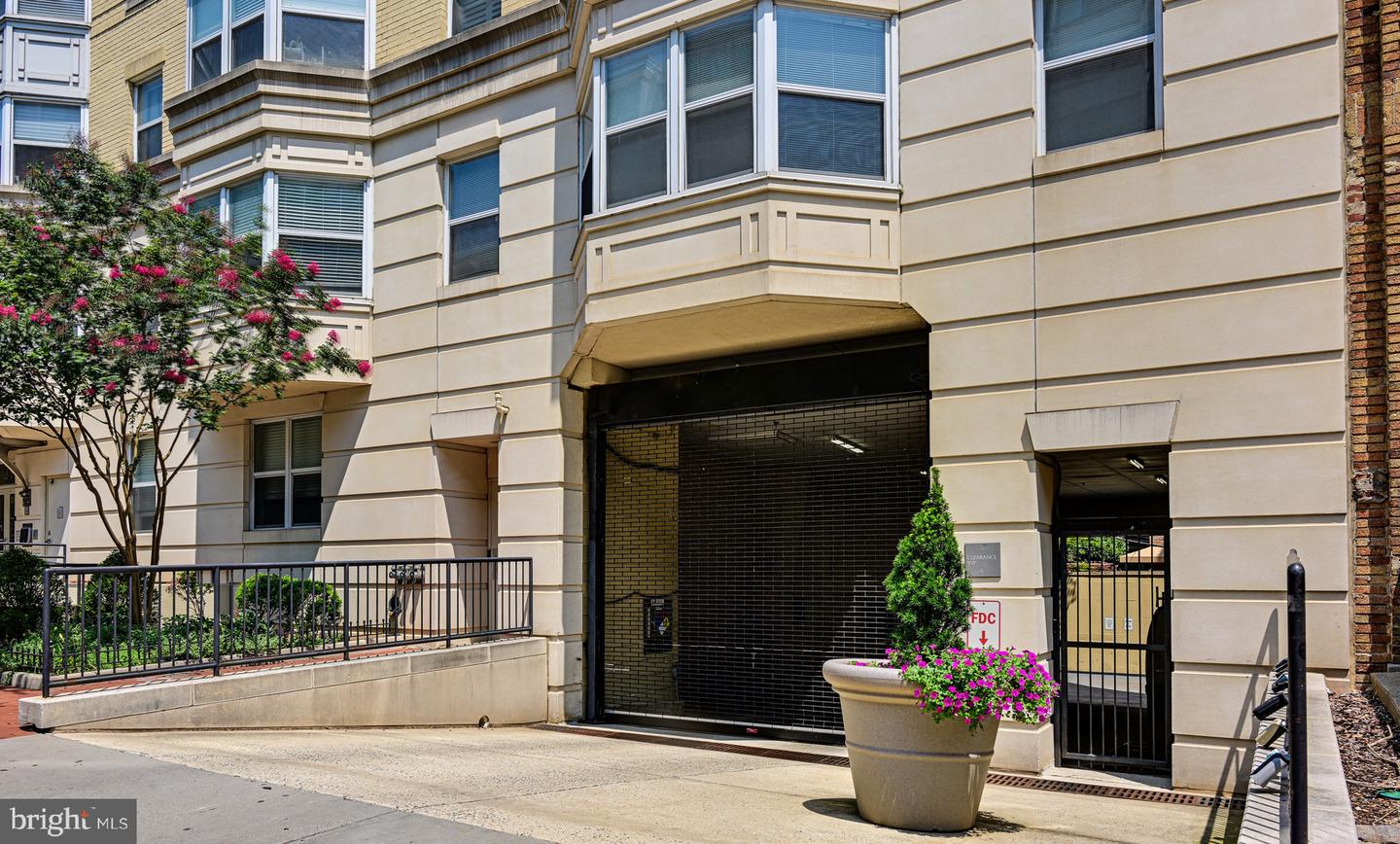 1111 11TH ST NW #304, WASHINGTON, District Of Columbia 20001, 1 Bedroom Bedrooms, ,1 BathroomBathrooms,Residential,For sale,1111 11TH ST NW #304,DCDC2210112 MLS # DCDC2210112