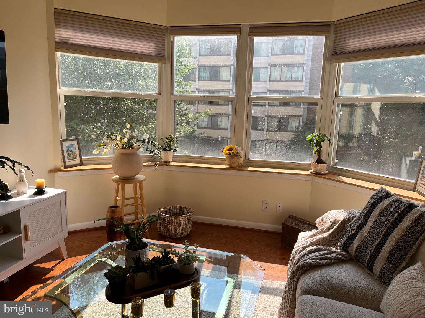 1111 11TH ST NW #304, WASHINGTON, District Of Columbia 20001, 1 Bedroom Bedrooms, ,1 BathroomBathrooms,Residential,For sale,1111 11TH ST NW #304,DCDC2210112 MLS # DCDC2210112