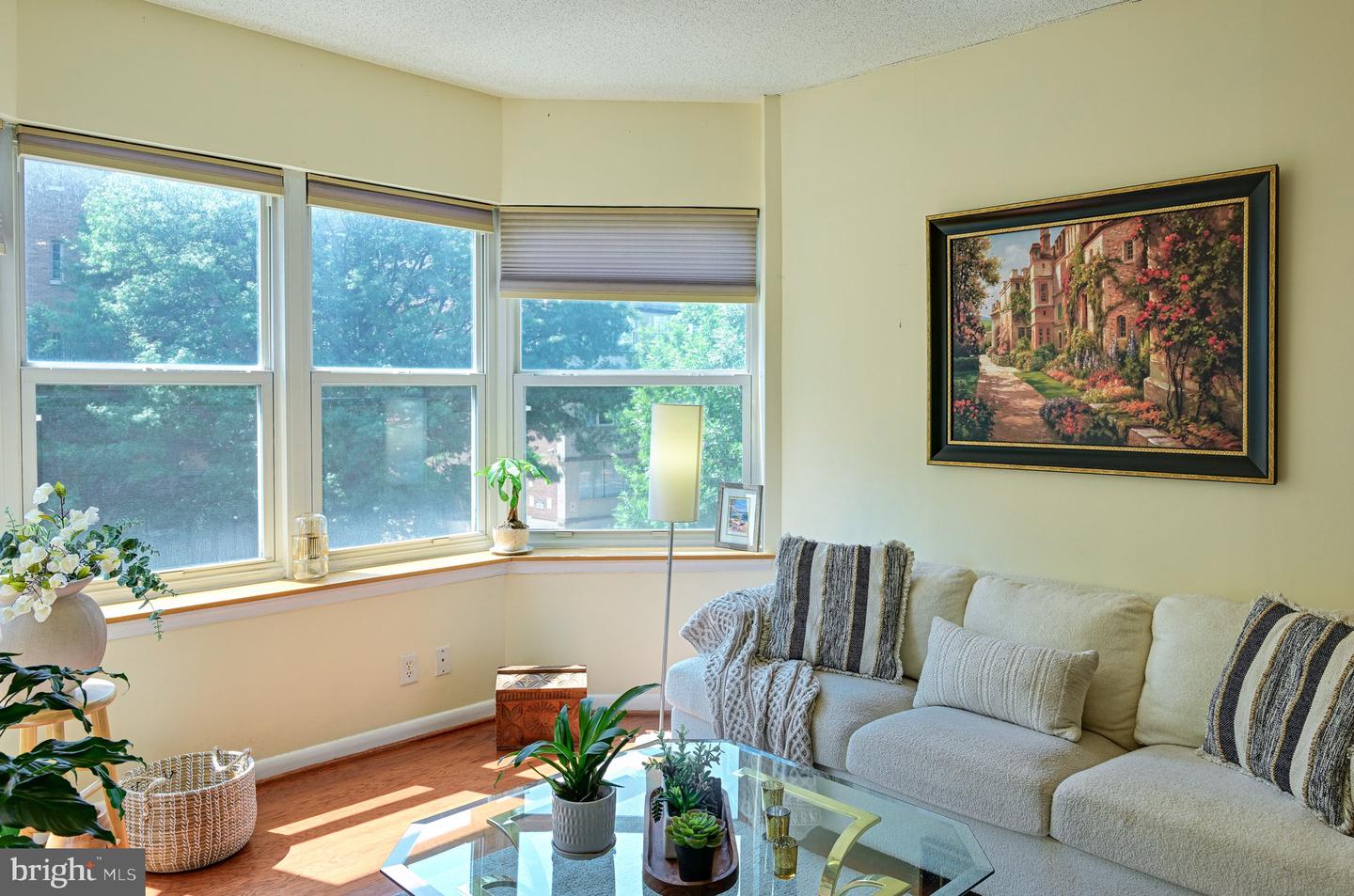 1111 11TH ST NW #304, WASHINGTON, District Of Columbia 20001, 1 Bedroom Bedrooms, ,1 BathroomBathrooms,Residential,For sale,1111 11TH ST NW #304,DCDC2210112 MLS # DCDC2210112