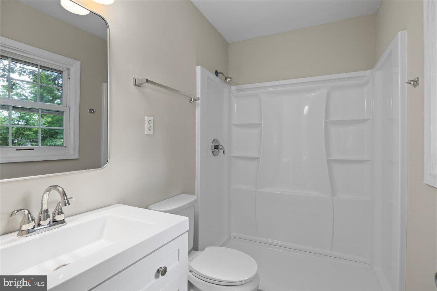 809 SHERWOOD LN, FREDERICKSBURG, Virginia 22407, 3 Bedrooms Bedrooms, ,2 BathroomsBathrooms,Residential,For sale,809 SHERWOOD LN,VASP2034662 MLS # VASP2034662