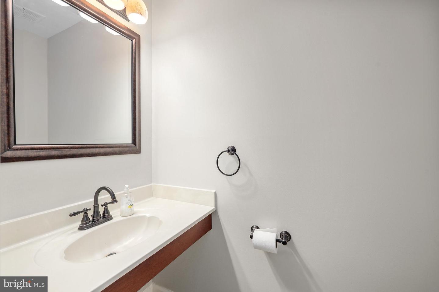 2845 SEMINOLE RD, WOODBRIDGE, Virginia 22192, 3 Bedrooms Bedrooms, ,3 BathroomsBathrooms,Residential,For sale,2845 SEMINOLE RD,VAPW2099128 MLS # VAPW2099128