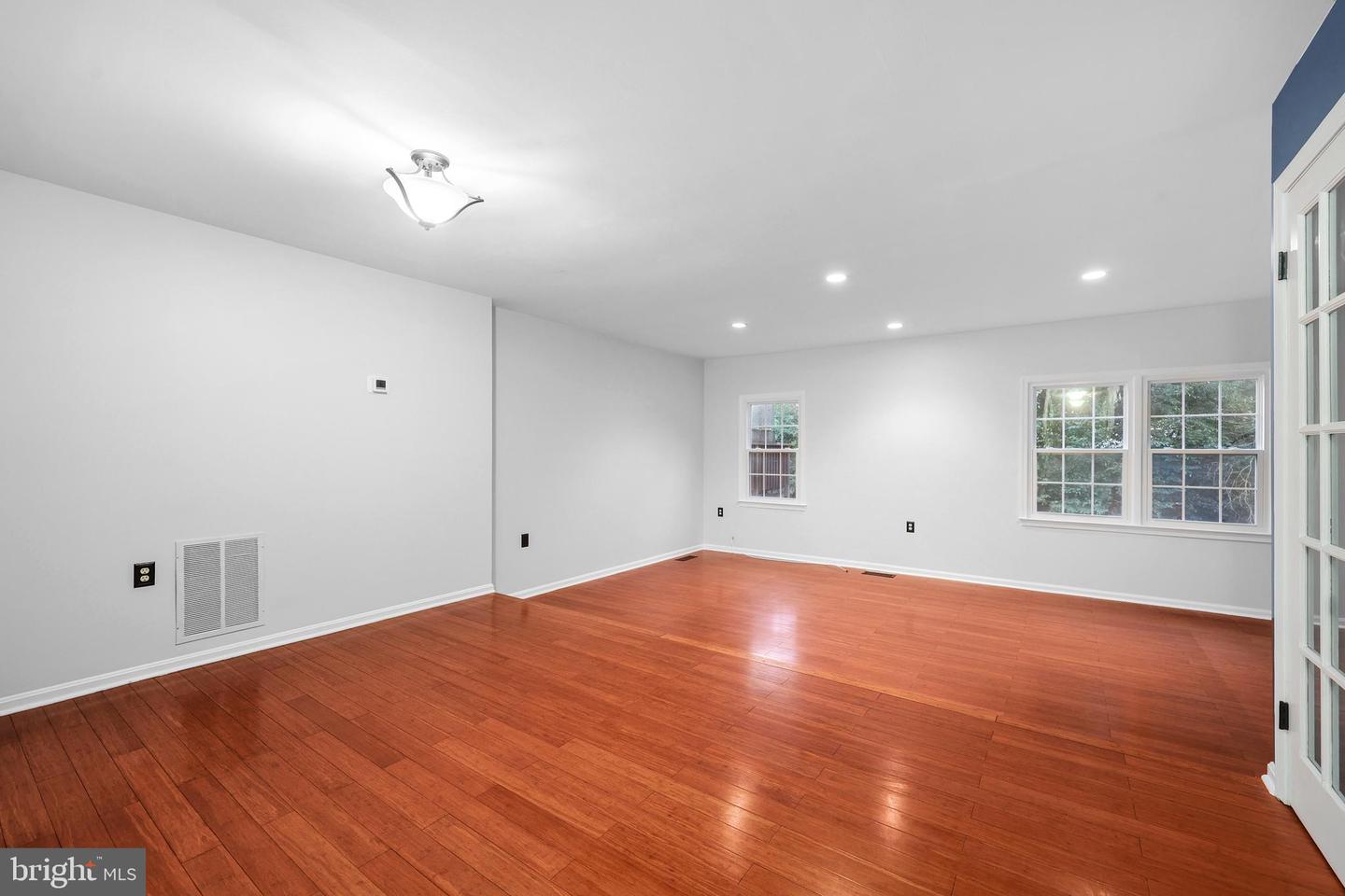 2845 SEMINOLE RD, WOODBRIDGE, Virginia 22192, 3 Bedrooms Bedrooms, ,3 BathroomsBathrooms,Residential,For sale,2845 SEMINOLE RD,VAPW2099128 MLS # VAPW2099128