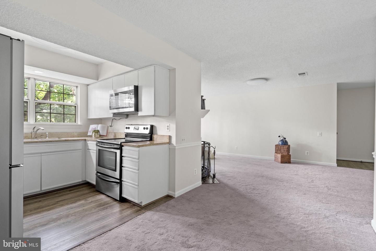 12023 GOLF RIDGE CT #201, FAIRFAX, Virginia 22033, 2 Bedrooms Bedrooms, ,2 BathroomsBathrooms,Residential,For sale,12023 GOLF RIDGE CT #201,VAFX2255214 MLS # VAFX2255214