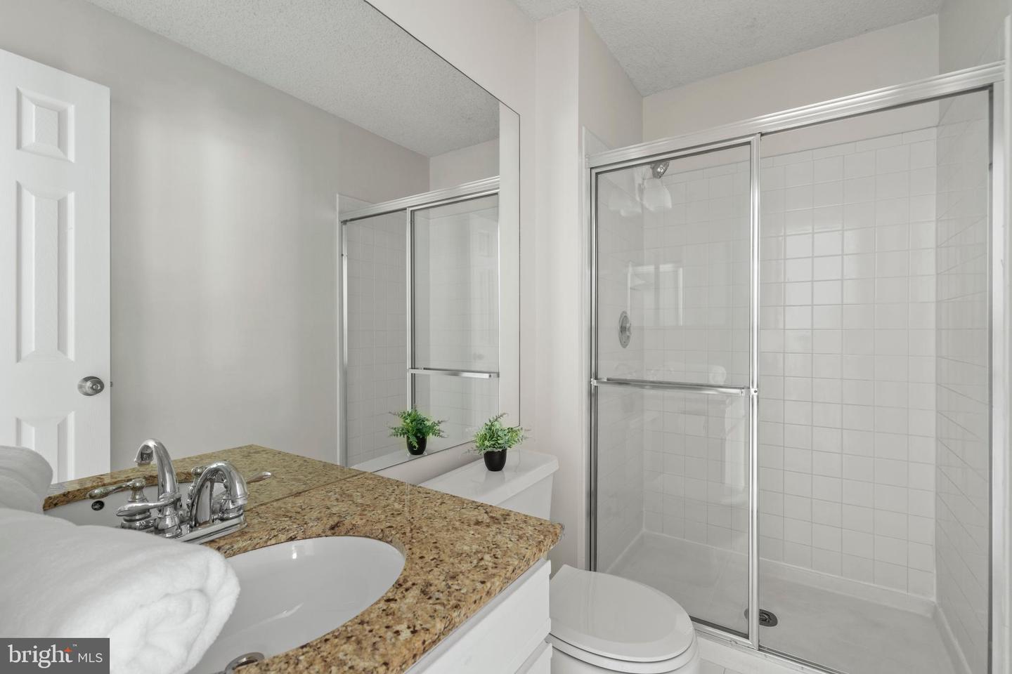 12023 GOLF RIDGE CT #201, FAIRFAX, Virginia 22033, 2 Bedrooms Bedrooms, ,2 BathroomsBathrooms,Residential,For sale,12023 GOLF RIDGE CT #201,VAFX2255214 MLS # VAFX2255214