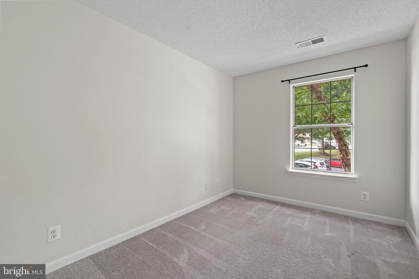 12023 GOLF RIDGE CT #201, FAIRFAX, Virginia 22033, 2 Bedrooms Bedrooms, ,2 BathroomsBathrooms,Residential,For sale,12023 GOLF RIDGE CT #201,VAFX2255214 MLS # VAFX2255214