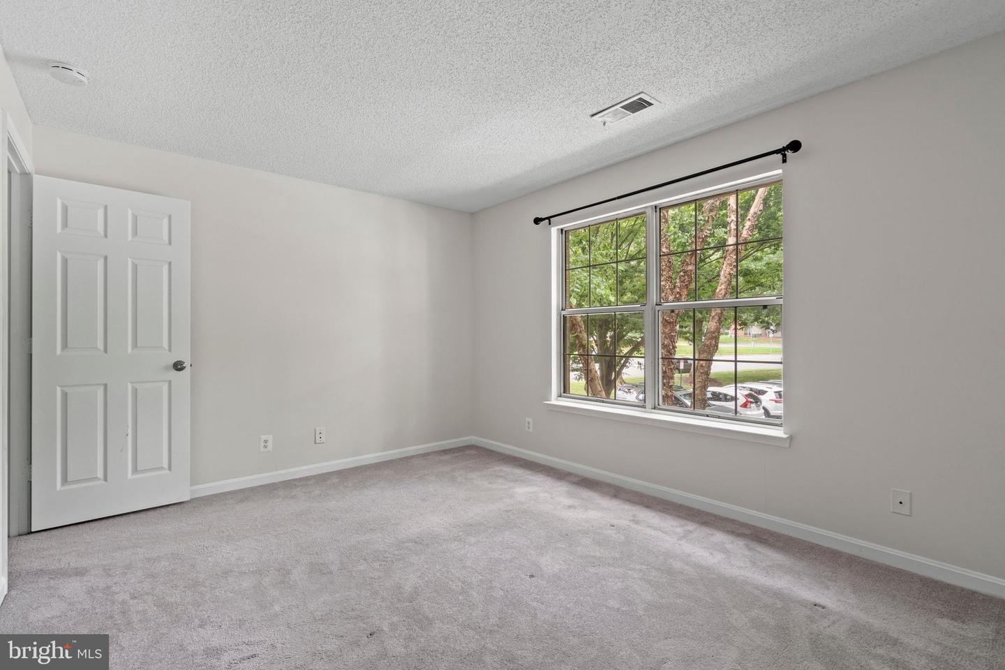 12023 GOLF RIDGE CT #201, FAIRFAX, Virginia 22033, 2 Bedrooms Bedrooms, ,2 BathroomsBathrooms,Residential,For sale,12023 GOLF RIDGE CT #201,VAFX2255214 MLS # VAFX2255214