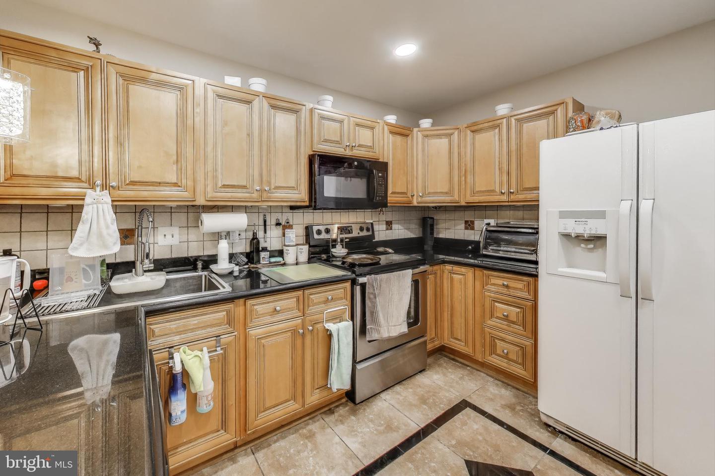 6147 STONEPATH CIR, CENTREVILLE, Virginia 20120, 4 Bedrooms Bedrooms, ,3 BathroomsBathrooms,Residential,For sale,6147 STONEPATH CIR,VAFX2255254 MLS # VAFX2255254