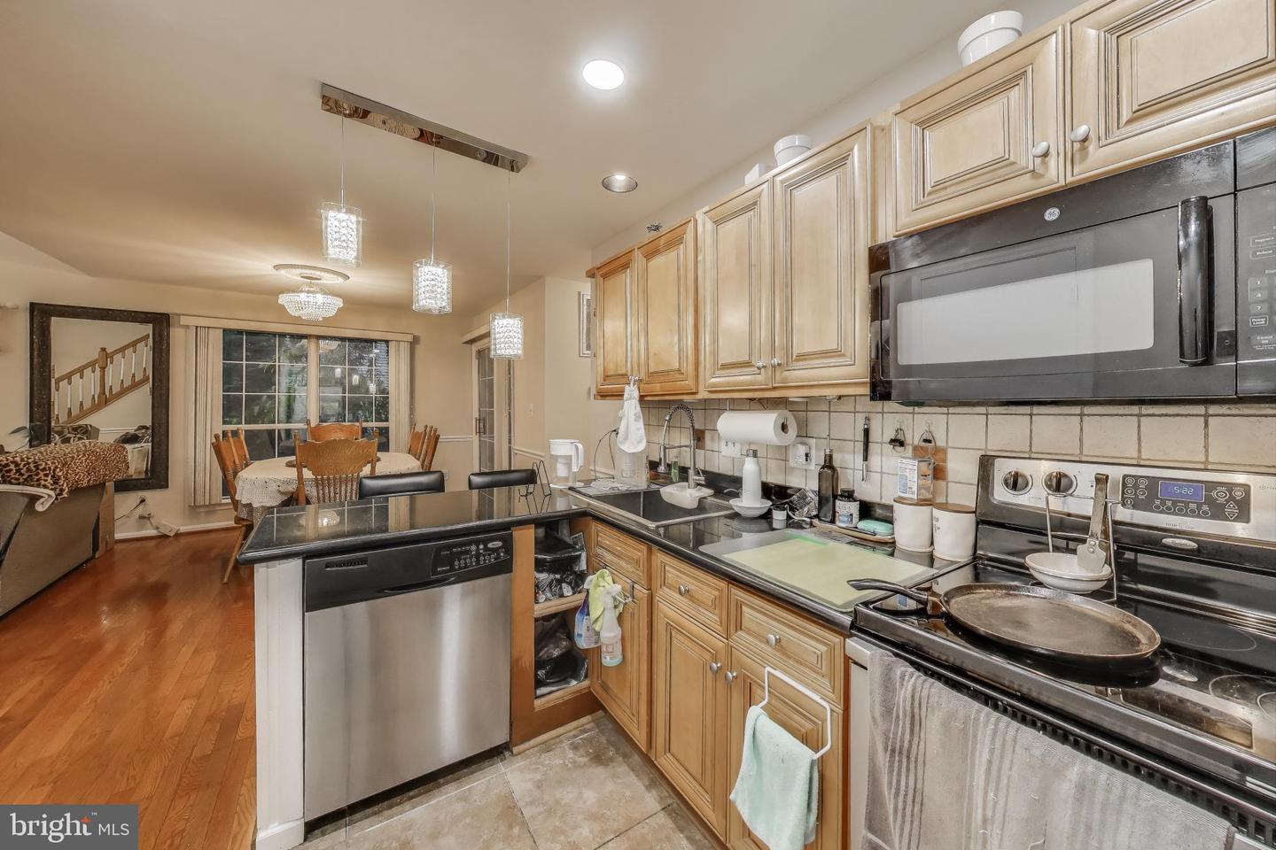 6147 STONEPATH CIR, CENTREVILLE, Virginia 20120, 4 Bedrooms Bedrooms, ,3 BathroomsBathrooms,Residential,For sale,6147 STONEPATH CIR,VAFX2255254 MLS # VAFX2255254