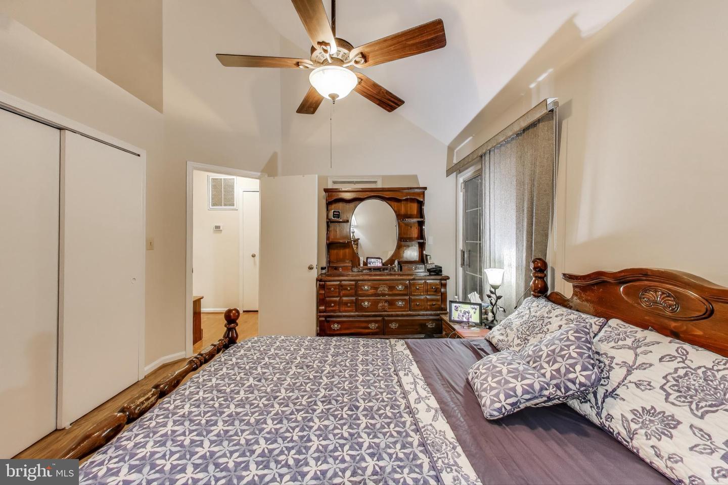 6147 STONEPATH CIR, CENTREVILLE, Virginia 20120, 4 Bedrooms Bedrooms, ,3 BathroomsBathrooms,Residential,For sale,6147 STONEPATH CIR,VAFX2255254 MLS # VAFX2255254