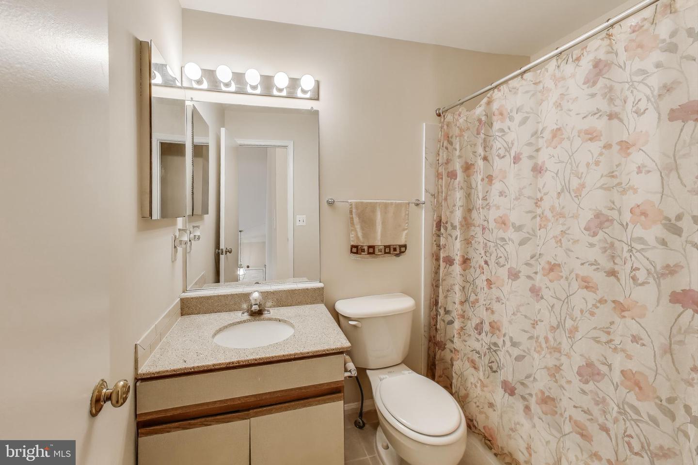 6147 STONEPATH CIR, CENTREVILLE, Virginia 20120, 4 Bedrooms Bedrooms, ,3 BathroomsBathrooms,Residential,For sale,6147 STONEPATH CIR,VAFX2255254 MLS # VAFX2255254