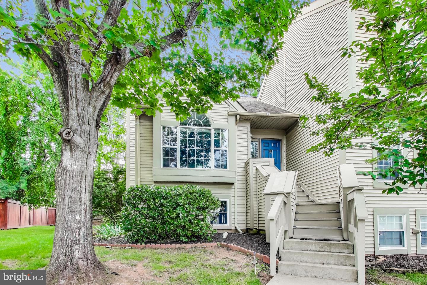 6147 STONEPATH CIR, CENTREVILLE, Virginia 20120, 4 Bedrooms Bedrooms, ,3 BathroomsBathrooms,Residential,For sale,6147 STONEPATH CIR,VAFX2255254 MLS # VAFX2255254