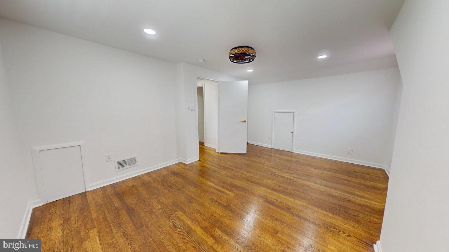 3931 TEDRICH BLVD, FAIRFAX, Virginia 22031, 5 Bedrooms Bedrooms, ,3 BathroomsBathrooms,Residential,For sale,3931 TEDRICH BLVD,VAFC2006612 MLS # VAFC2006612