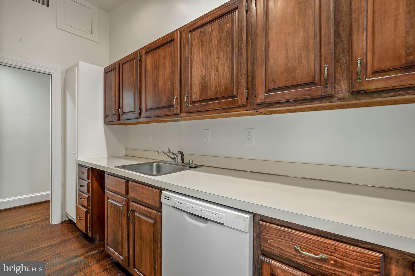 3333 N ST NW #7, WASHINGTON, District Of Columbia 20007, 2 Bedrooms Bedrooms, ,2 BathroomsBathrooms,Residential,For sale,3333 N ST NW #7,DCDC2210274 MLS # DCDC2210274