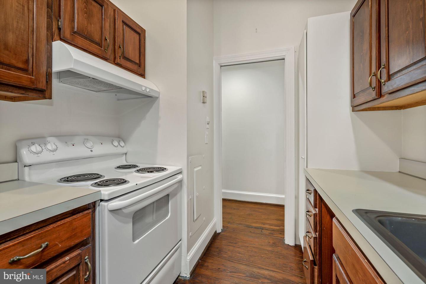 3333 N ST NW #7, WASHINGTON, District Of Columbia 20007, 2 Bedrooms Bedrooms, ,2 BathroomsBathrooms,Residential,For sale,3333 N ST NW #7,DCDC2210274 MLS # DCDC2210274