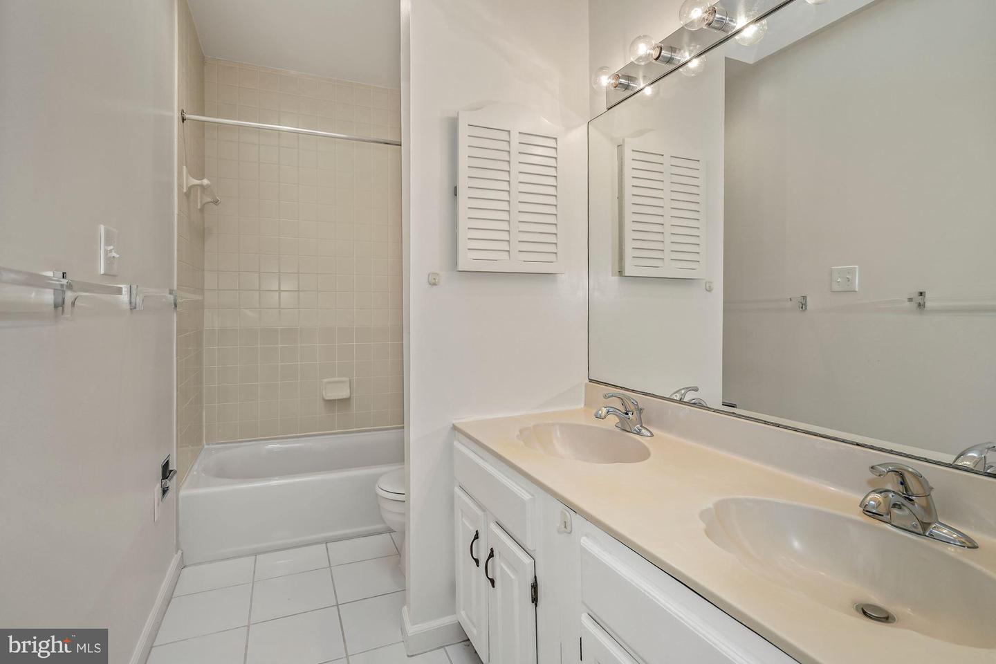 3333 N ST NW #7, WASHINGTON, District Of Columbia 20007, 2 Bedrooms Bedrooms, ,2 BathroomsBathrooms,Residential,For sale,3333 N ST NW #7,DCDC2210274 MLS # DCDC2210274