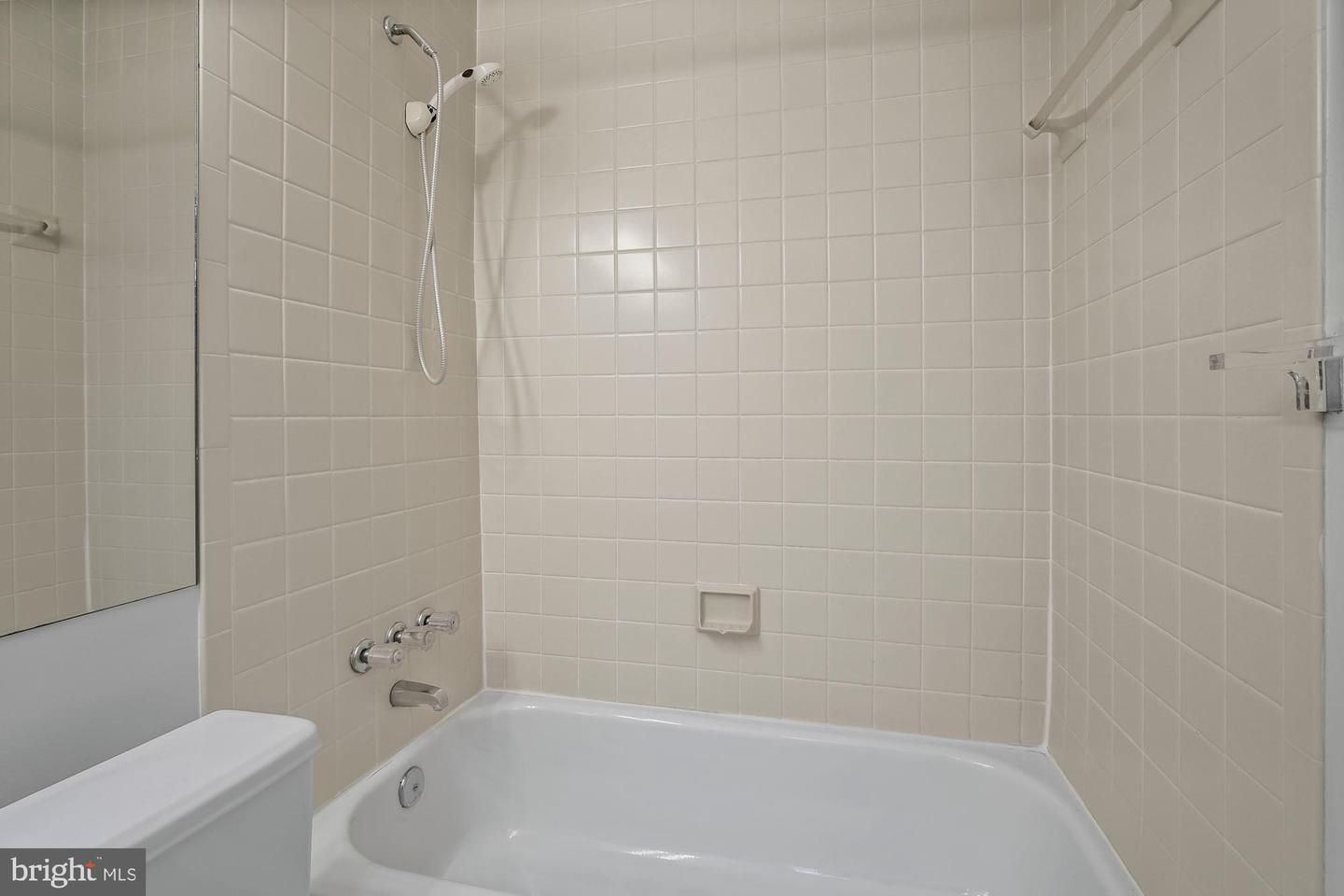 3333 N ST NW #7, WASHINGTON, District Of Columbia 20007, 2 Bedrooms Bedrooms, ,2 BathroomsBathrooms,Residential,For sale,3333 N ST NW #7,DCDC2210274 MLS # DCDC2210274
