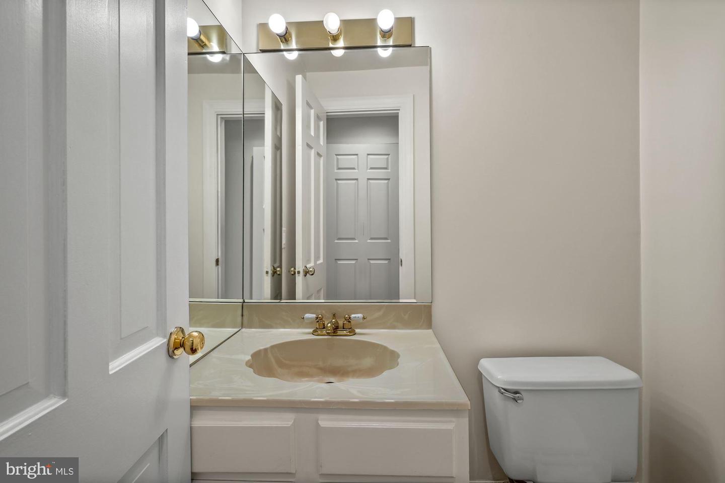 3333 N ST NW #7, WASHINGTON, District Of Columbia 20007, 2 Bedrooms Bedrooms, ,2 BathroomsBathrooms,Residential,For sale,3333 N ST NW #7,DCDC2210274 MLS # DCDC2210274