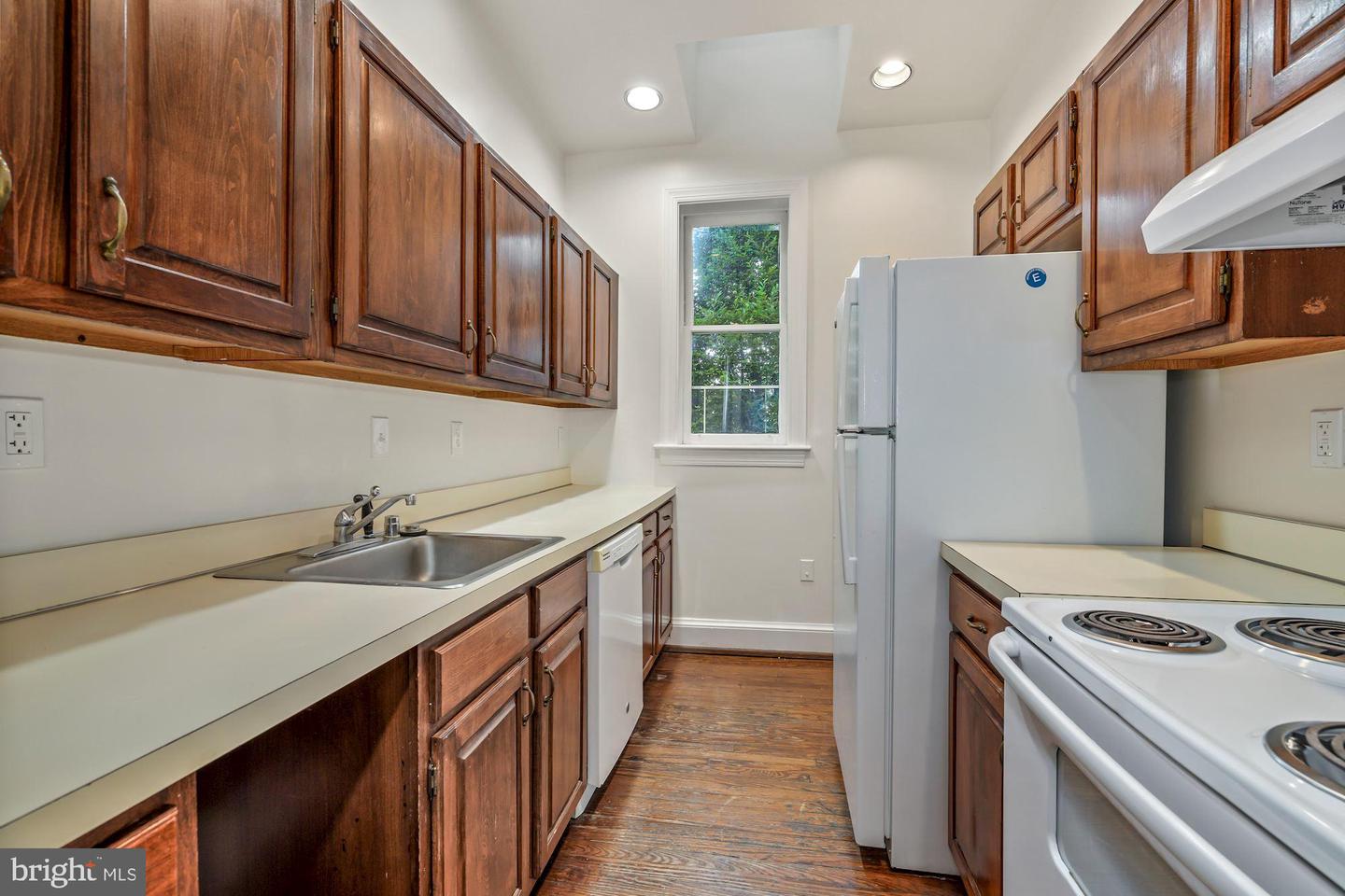 3333 N ST NW #7, WASHINGTON, District Of Columbia 20007, 2 Bedrooms Bedrooms, ,2 BathroomsBathrooms,Residential,For sale,3333 N ST NW #7,DCDC2210274 MLS # DCDC2210274