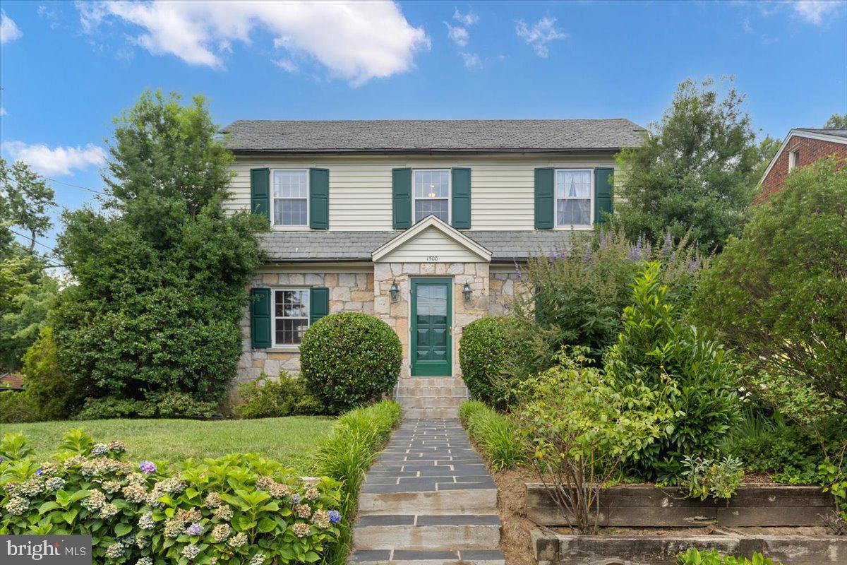 1500 AUGUSTINE AVE, FREDERICKSBURG, Virginia 22401, 5 Bedrooms Bedrooms, ,3 BathroomsBathrooms,Residential,For sale,1500 AUGUSTINE AVE,VAFB2008578 MLS # VAFB2008578