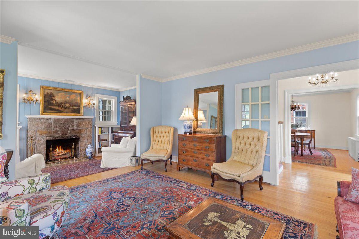 1500 AUGUSTINE AVE, FREDERICKSBURG, Virginia 22401, 5 Bedrooms Bedrooms, ,3 BathroomsBathrooms,Residential,For sale,1500 AUGUSTINE AVE,VAFB2008578 MLS # VAFB2008578
