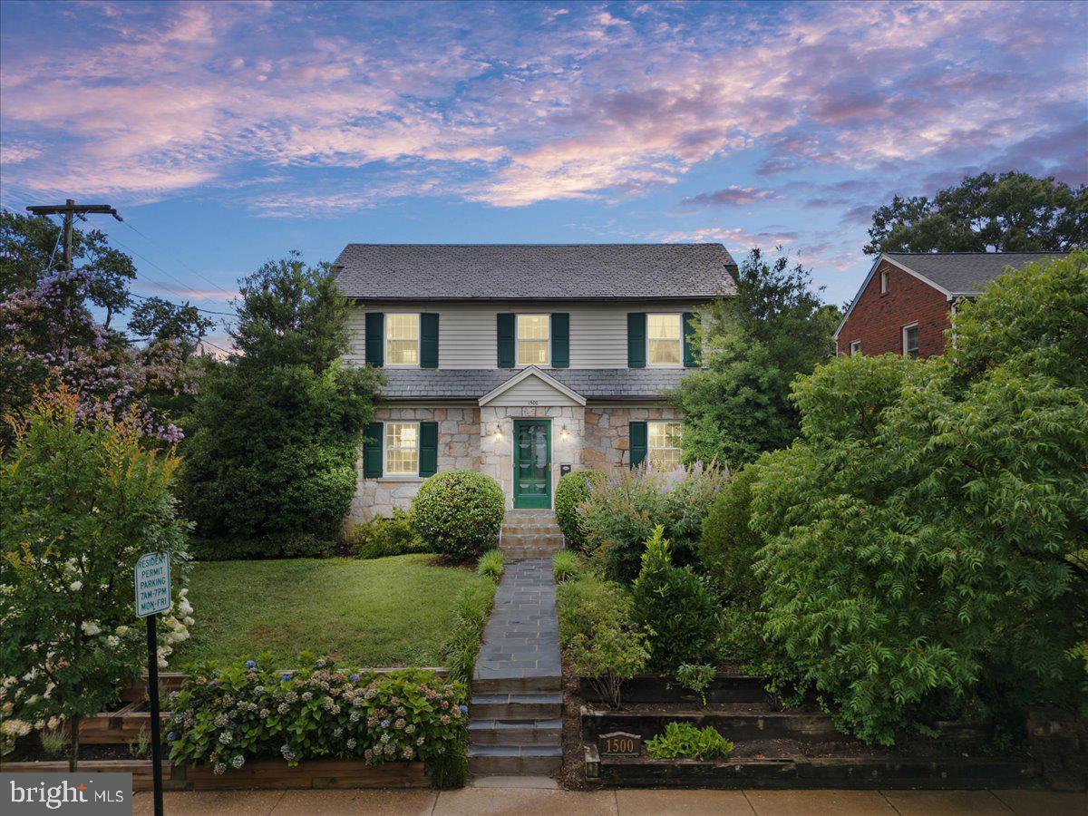 1500 AUGUSTINE AVE, FREDERICKSBURG, Virginia 22401, 5 Bedrooms Bedrooms, ,3 BathroomsBathrooms,Residential,For sale,1500 AUGUSTINE AVE,VAFB2008578 MLS # VAFB2008578