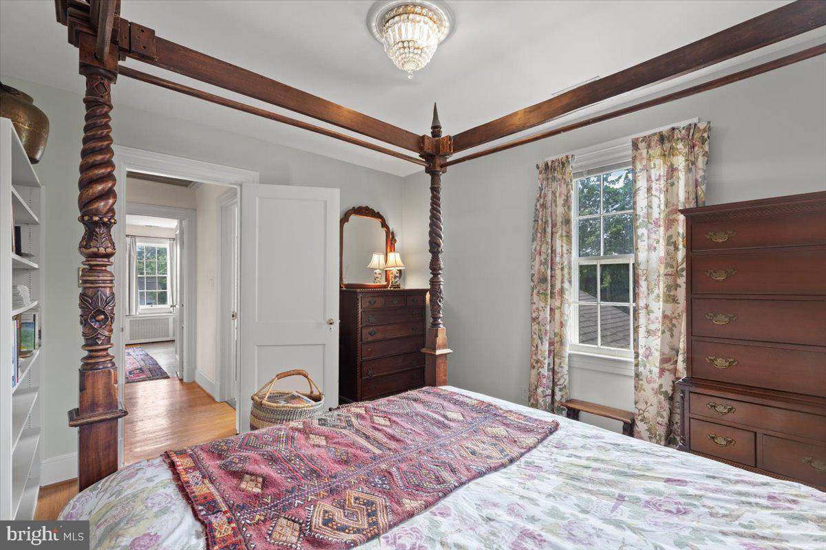 1500 AUGUSTINE AVE, FREDERICKSBURG, Virginia 22401, 5 Bedrooms Bedrooms, ,3 BathroomsBathrooms,Residential,For sale,1500 AUGUSTINE AVE,VAFB2008578 MLS # VAFB2008578