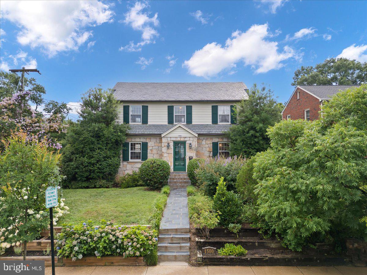 1500 AUGUSTINE AVE, FREDERICKSBURG, Virginia 22401, 5 Bedrooms Bedrooms, ,3 BathroomsBathrooms,Residential,For sale,1500 AUGUSTINE AVE,VAFB2008578 MLS # VAFB2008578