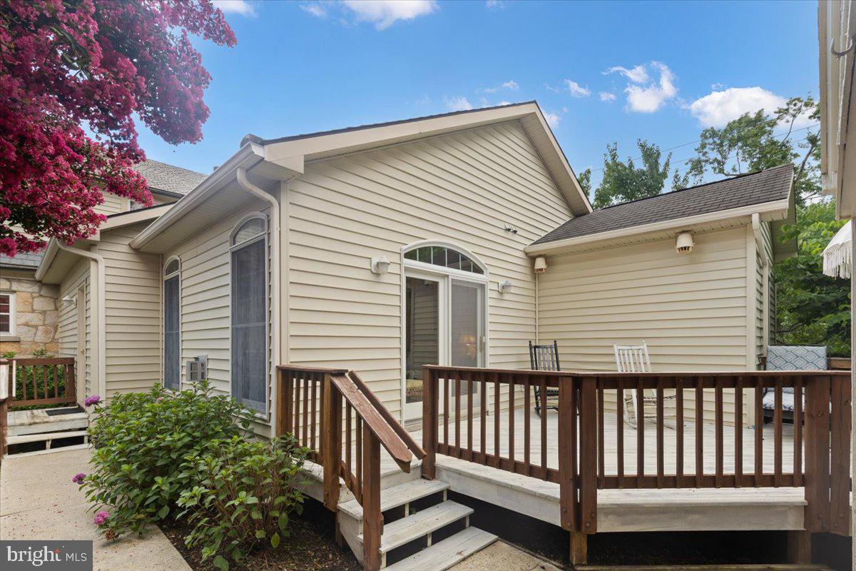 1500 AUGUSTINE AVE, FREDERICKSBURG, Virginia 22401, 5 Bedrooms Bedrooms, ,3 BathroomsBathrooms,Residential,For sale,1500 AUGUSTINE AVE,VAFB2008578 MLS # VAFB2008578