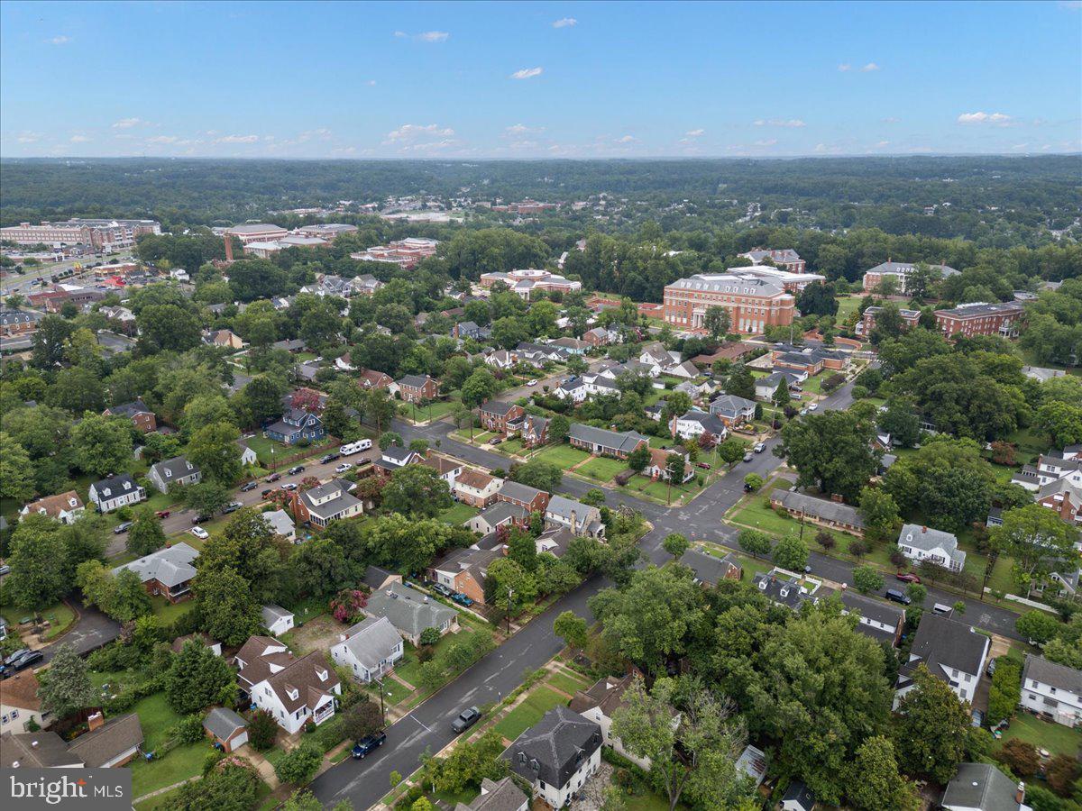 1500 AUGUSTINE AVE, FREDERICKSBURG, Virginia 22401, 5 Bedrooms Bedrooms, ,3 BathroomsBathrooms,Residential,For sale,1500 AUGUSTINE AVE,VAFB2008578 MLS # VAFB2008578