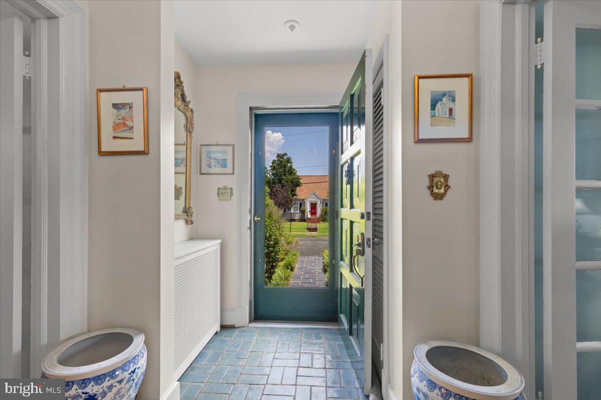 1500 AUGUSTINE AVE, FREDERICKSBURG, Virginia 22401, 5 Bedrooms Bedrooms, ,3 BathroomsBathrooms,Residential,For sale,1500 AUGUSTINE AVE,VAFB2008578 MLS # VAFB2008578