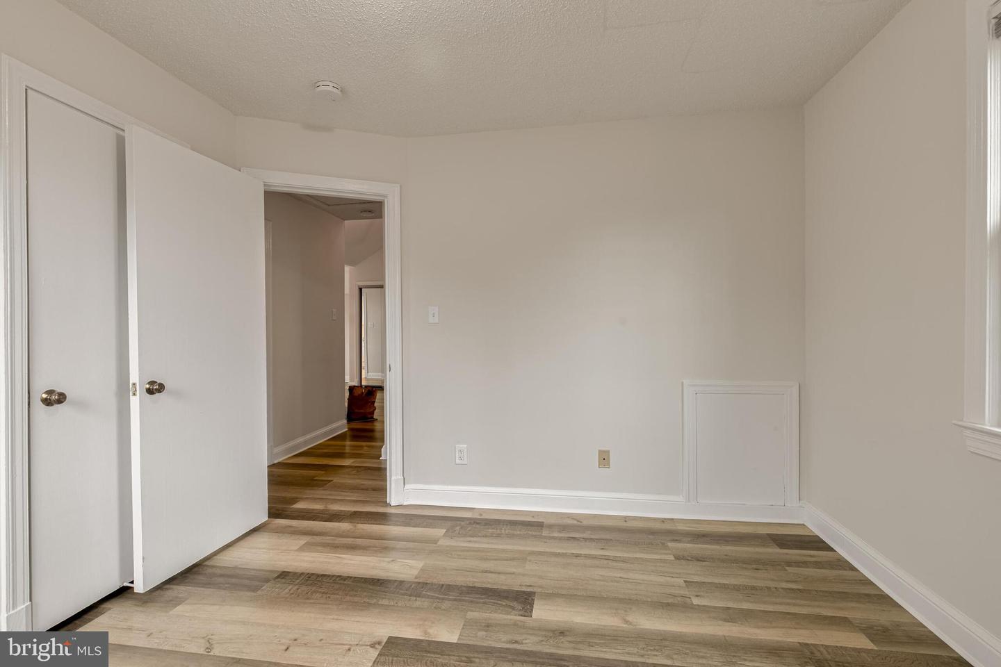 2807 ARLINGTON BLVD #301, ARLINGTON, Virginia 22201, 2 Bedrooms Bedrooms, ,1 BathroomBathrooms,Residential,For sale,2807 ARLINGTON BLVD #301,VAAR2060798 MLS # VAAR2060798