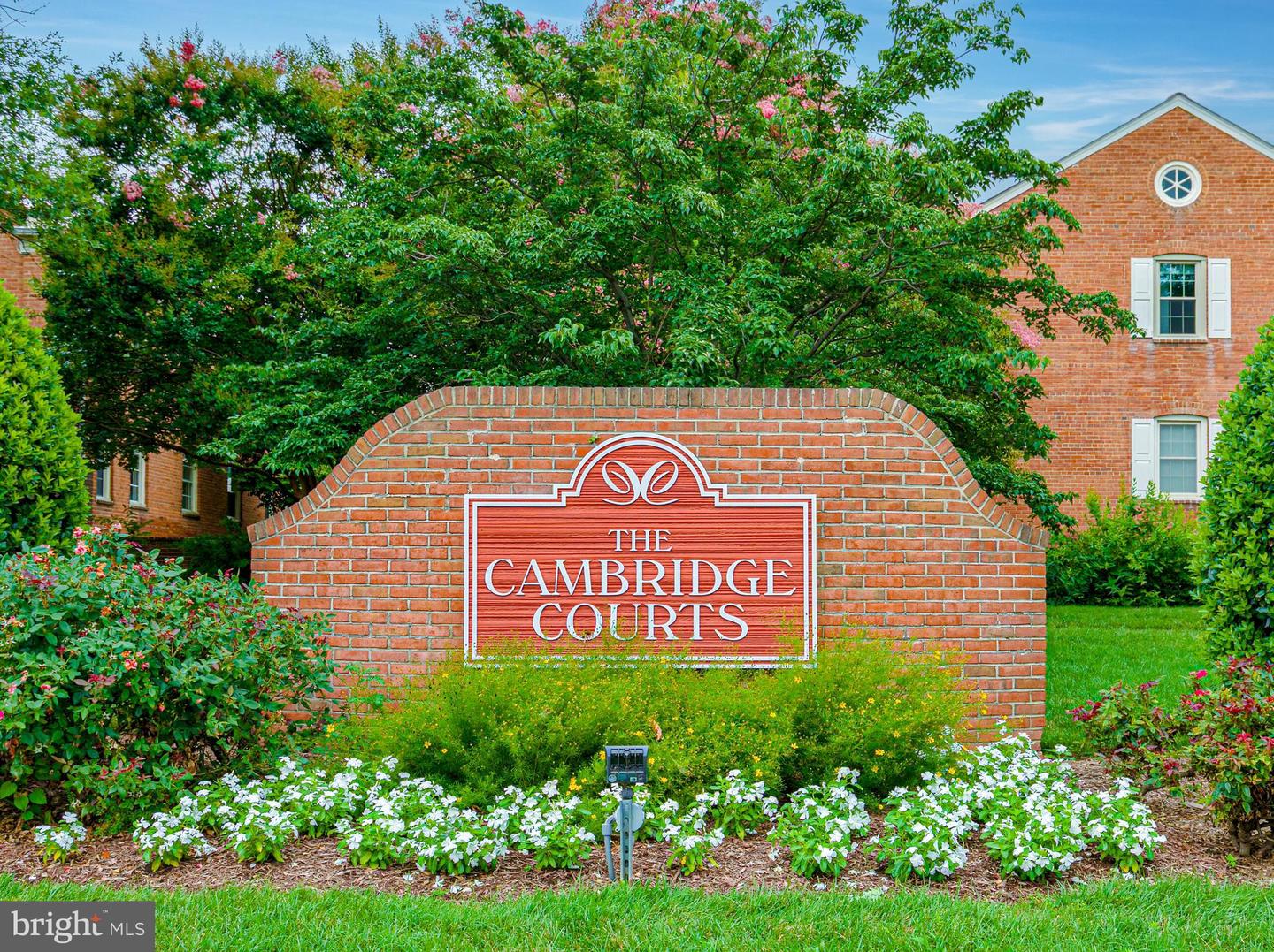 2807 ARLINGTON BLVD #301, ARLINGTON, Virginia 22201, 2 Bedrooms Bedrooms, ,1 BathroomBathrooms,Residential,For sale,2807 ARLINGTON BLVD #301,VAAR2060798 MLS # VAAR2060798