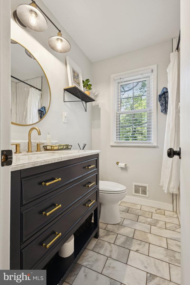 7810 MIDDAY LN, ALEXANDRIA, Virginia 22306, 4 Bedrooms Bedrooms, ,3 BathroomsBathrooms,Residential,For sale,7810 MIDDAY LN,VAFX2255588 MLS # VAFX2255588