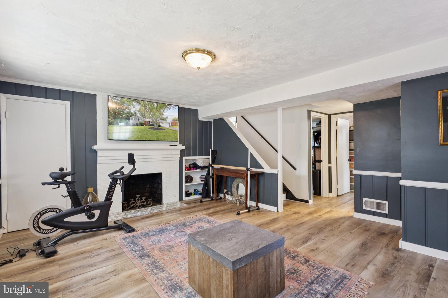7810 MIDDAY LN, ALEXANDRIA, Virginia 22306, 4 Bedrooms Bedrooms, ,3 BathroomsBathrooms,Residential,For sale,7810 MIDDAY LN,VAFX2255588 MLS # VAFX2255588