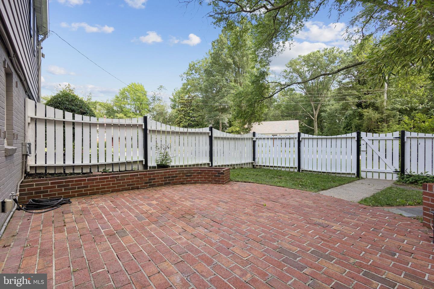 7810 MIDDAY LN, ALEXANDRIA, Virginia 22306, 4 Bedrooms Bedrooms, ,3 BathroomsBathrooms,Residential,For sale,7810 MIDDAY LN,VAFX2255588 MLS # VAFX2255588